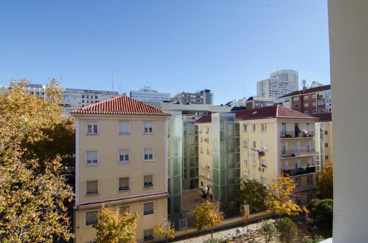 2 Bedrooms 2 Bathrooms Furnished - Bernabeu - Business Area With Terrace - Minty Stay Madryt Zewnętrze zdjęcie