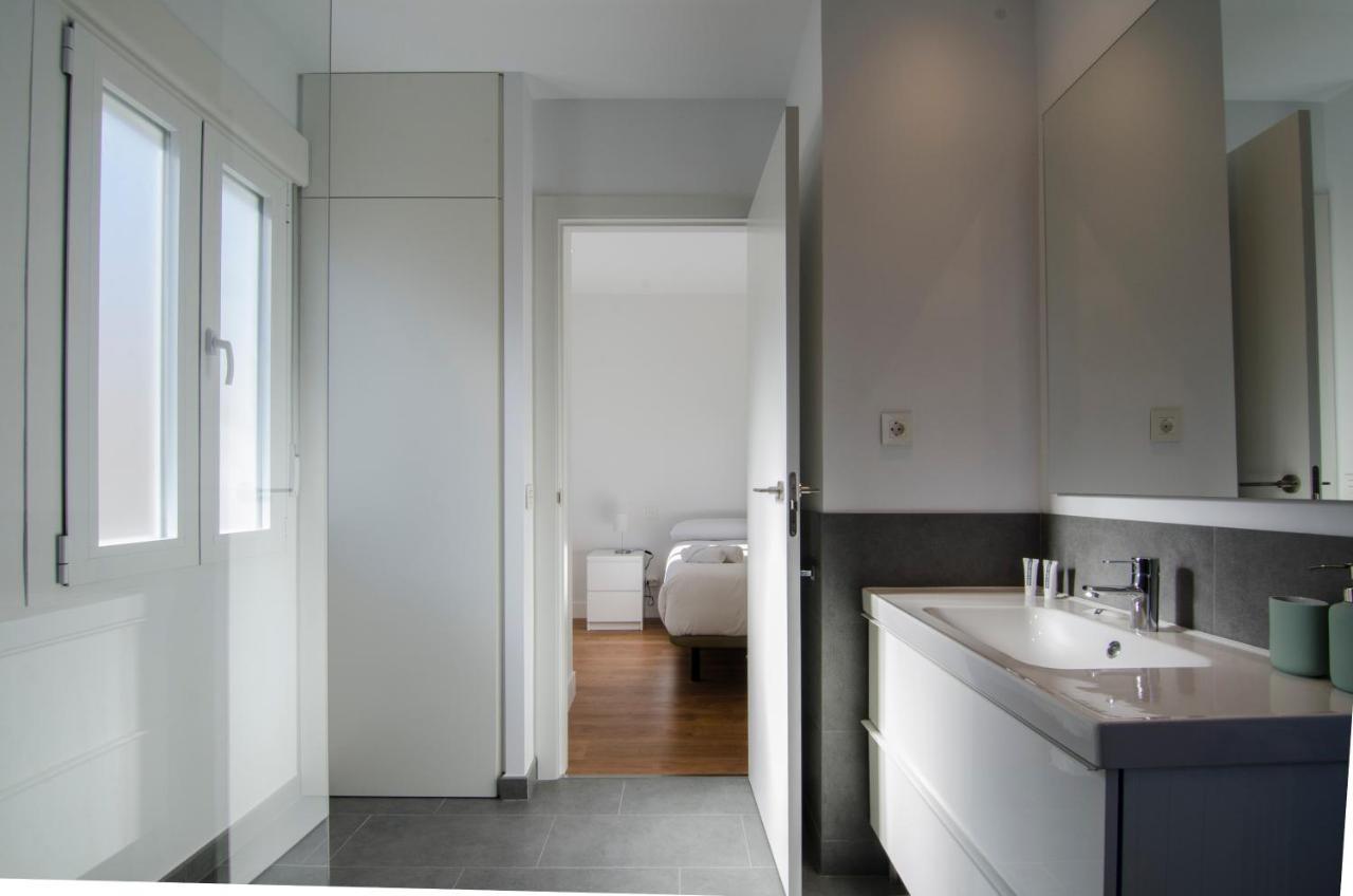 2 Bedrooms 2 Bathrooms Furnished - Bernabeu - Business Area With Terrace - Minty Stay Madryt Zewnętrze zdjęcie