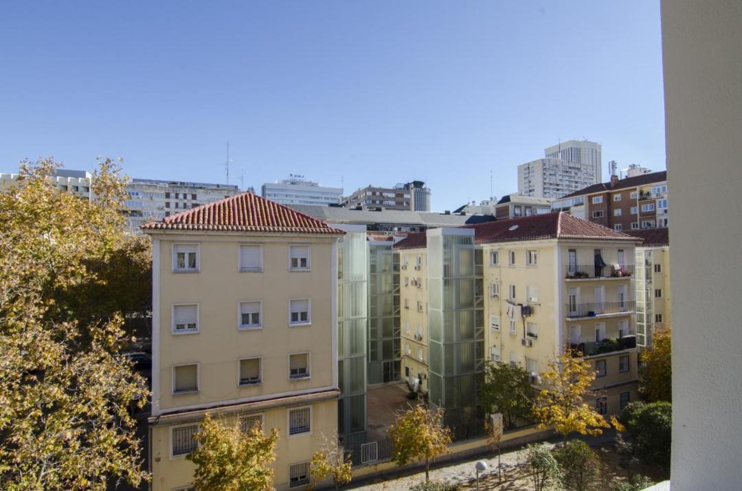 2 Bedrooms 2 Bathrooms Furnished - Bernabeu - Business Area With Terrace - Minty Stay Madryt Zewnętrze zdjęcie